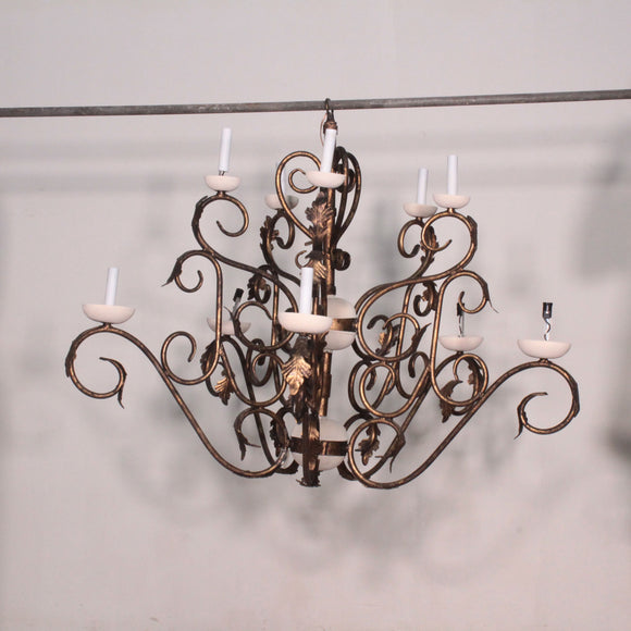 Candil de Fierro Forjado 1.10 diametro x 0.81 metros de alto.