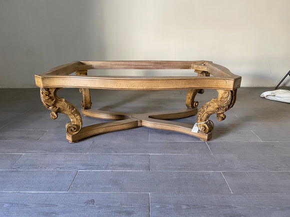 Base para mesa de centro en madera de caoba.